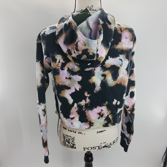 Wild Fable Cropped Hoodie Womens Tie Dye Fleece Black Athleisure Warm Winter - Picture 7 of 9